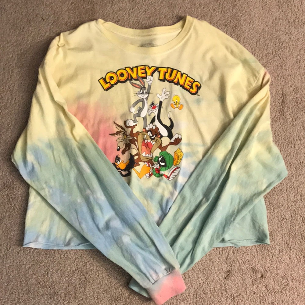Looney Tunes Graphic long sleeve shirt